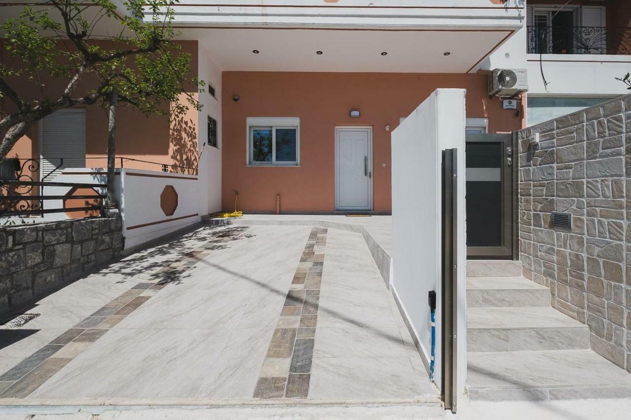 Spacious Home With Parking Chrissi Akti Chania Exterior foto