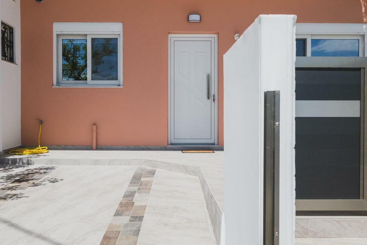 Spacious Home With Parking Chrissi Akti Chania Exterior foto