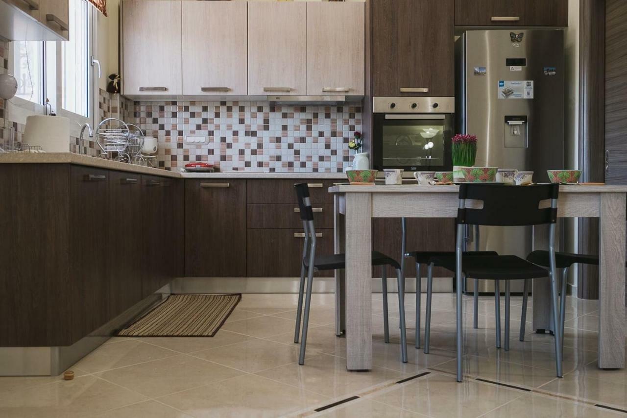 Spacious Home With Parking Chrissi Akti Chania Exterior foto