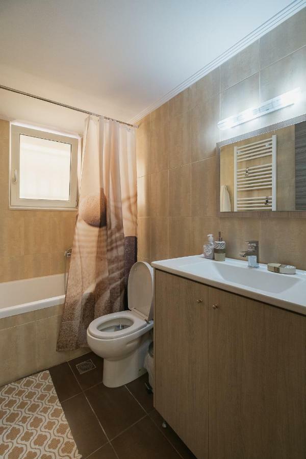 Spacious Home With Parking Chrissi Akti Chania Exterior foto