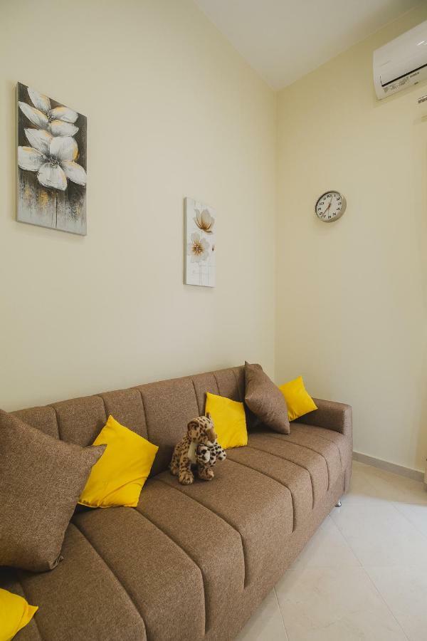 Spacious Home With Parking Chrissi Akti Chania Exterior foto
