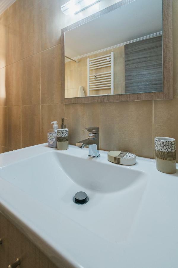 Spacious Home With Parking Chrissi Akti Chania Exterior foto